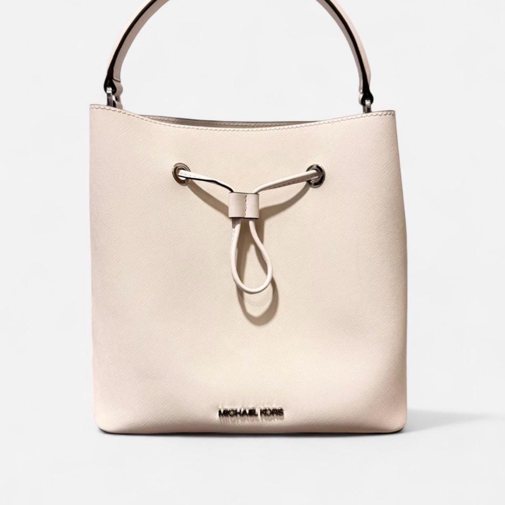 Michael Kors Bucket Bag
